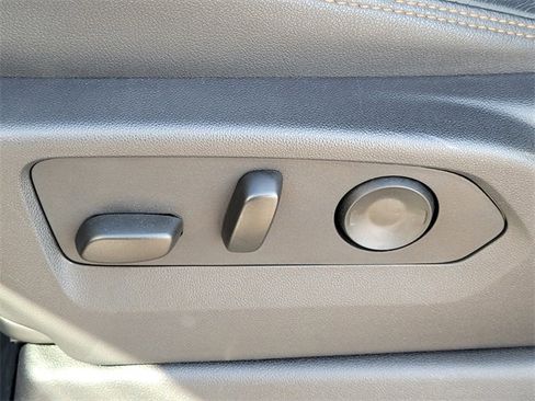 New 2025 GMC Sierra 1500 AT4 w/ Technology Package image 23