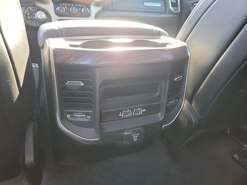 Used 2019 RAM 1500 Laramie image 14