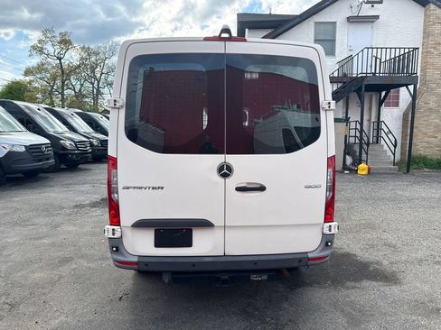 Used 2021 Mercedes-Benz Sprinter 1500 w/ Premium Package image 6