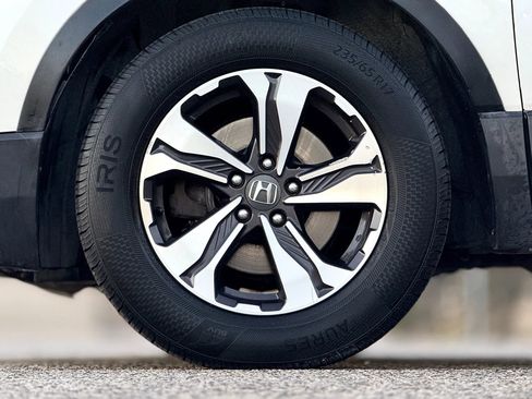 Used 2018 Honda CR-V LX image 28