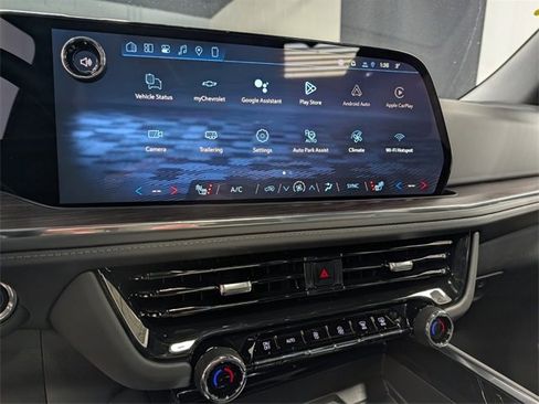 New 2026 Chevrolet Suburban Z71 image 28