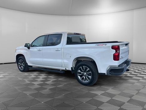 Used 2024 Chevrolet Silverado 1500 LT image 3