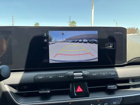 Used 2025 Kia K4 FWD image 23