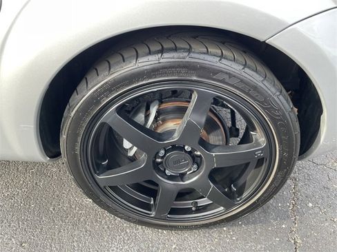 Used 2001 Toyota MR2 image 10