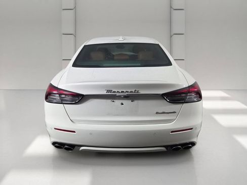Used 2023 Maserati Quattroporte GT RWD image 6