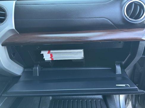 Used 2018 Toyota Tundra Limited image 32