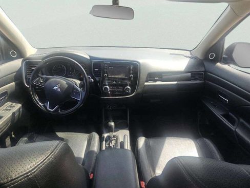 Used 2016 Mitsubishi Outlander SEL AWD/4WD image 8