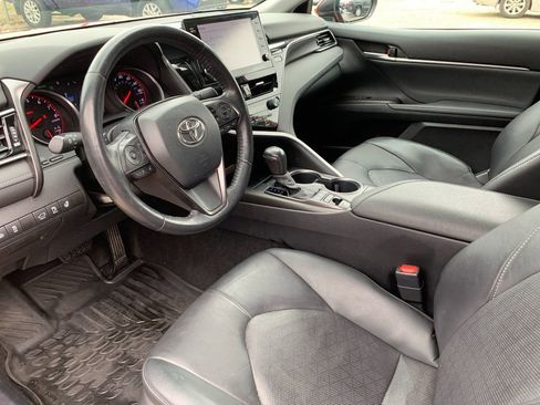 Used 2021 Toyota Camry XSE image 11