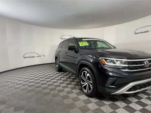 Used 2023 Volkswagen Atlas SEL image 2