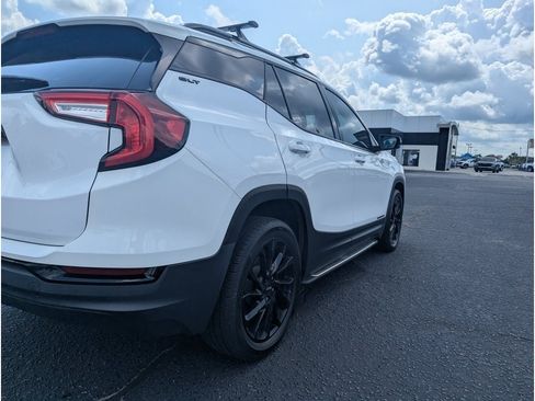 Used 2023 GMC Terrain SLT w/ LPO, 'HIT The Road' Package FWD image 3