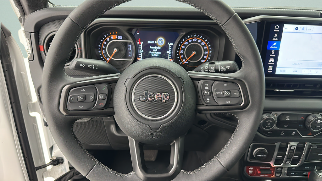 Used 2026 Jeep Wrangler Unlimited Rubicon AWD/4WD image 15
