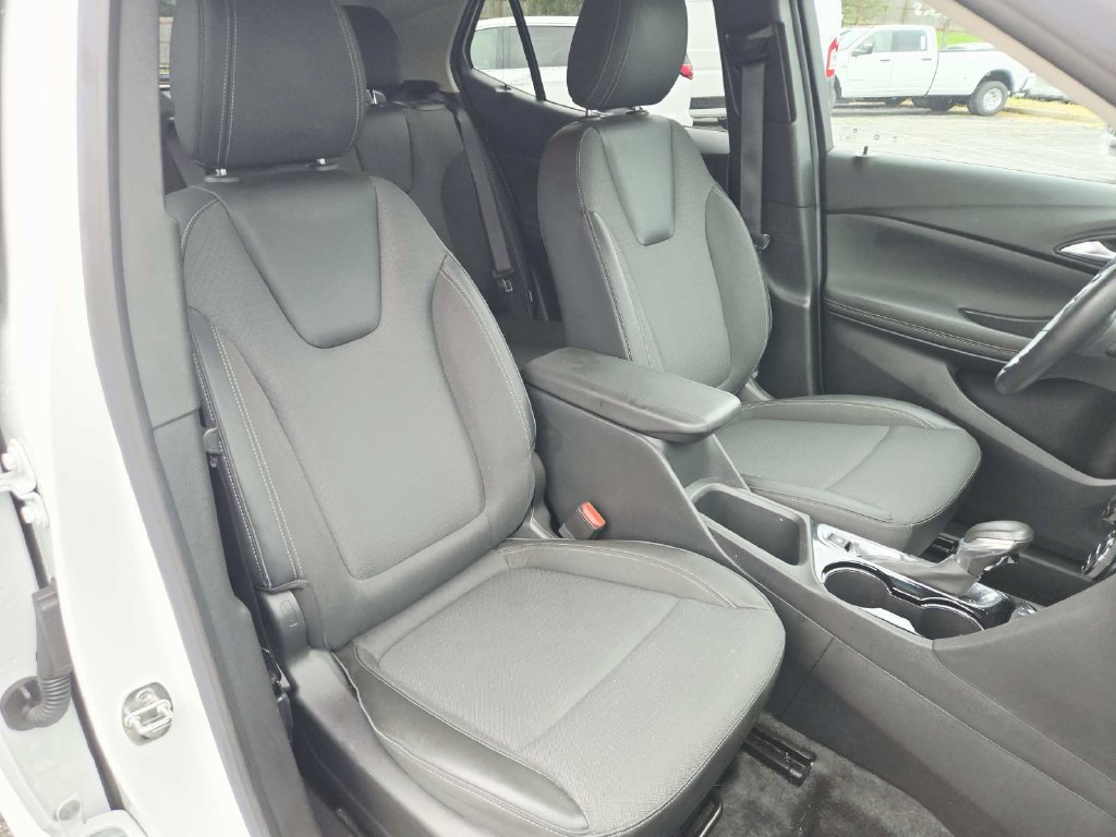 Used 2023 Buick Encore GX Select AWD/4WD image 15