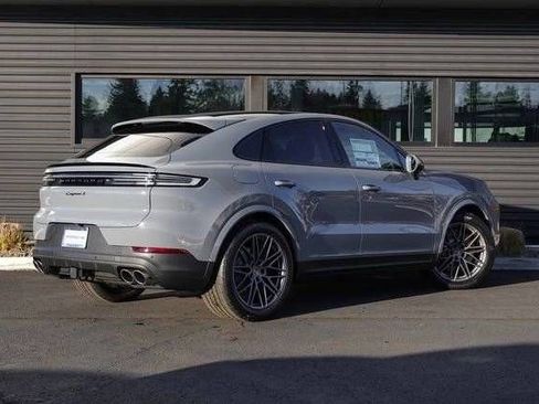 New 2026 Porsche Cayenne S AWD/4WD image 32