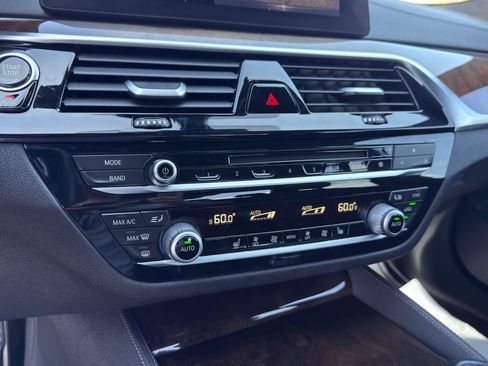 Used 2017 BMW 540i RWD image 13
