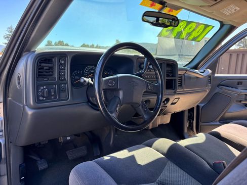 Used 2006 Chevrolet Silverado 1500 LT w/ Light Duty Power Package image 8