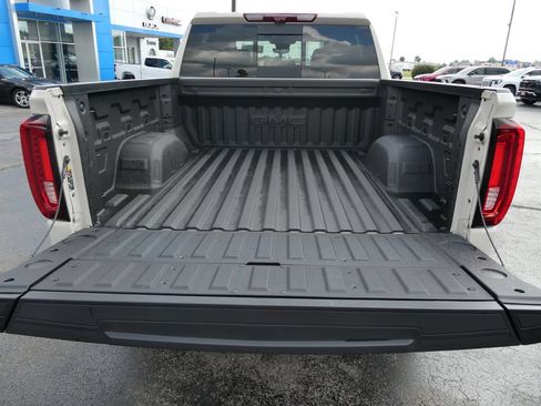 Certified 2026 GMC Sierra 1500 AT4 w/ AT4 Premium Package AWD/4WD image 18