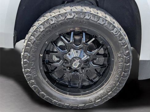 Used 2017 Chevrolet Tahoe LS image 33