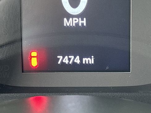 Used 2024 Jeep Wrangler Sport image 31