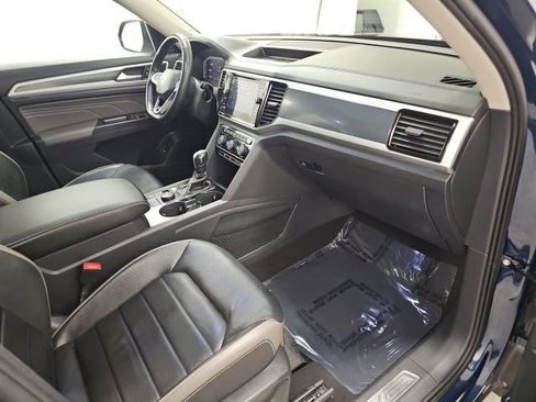 Used 2023 Volkswagen Atlas SEL Premium AWD/4WD image 40
