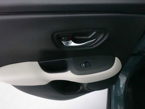 Used 2024 Honda HR-V LX image 25