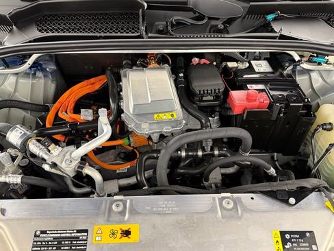 Used 2022 BMW iX xDrive50 w/ Convenience Package image 35