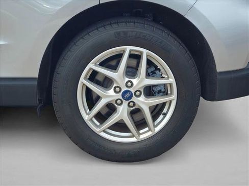 Used 2022 Ford Edge SEL w/ Convenience Package AWD/4WD image 4