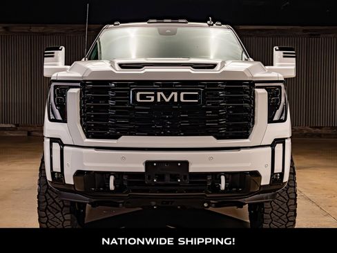 Used 2025 GMC Sierra 2500 Denali Ultimate image 4
