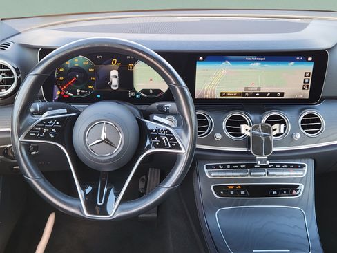 Used 2023 Mercedes-Benz E 350 Sedan image 11