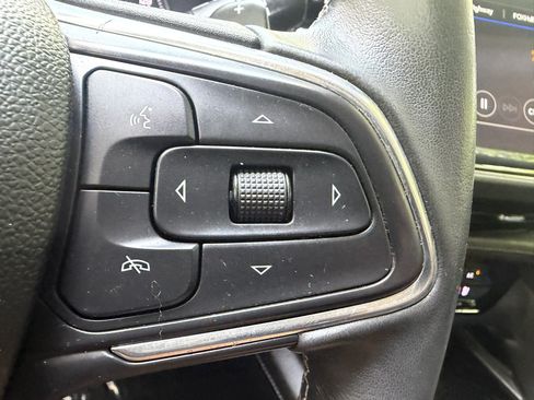 Used 2023 Buick Envision Avenir AWD/4WD image 37