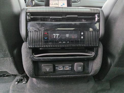 Used 2022 Jeep Wagoneer Series II w/ Premium Group I image 18