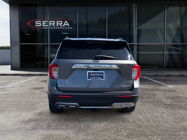 Used 2021 Ford Explorer XLT w/ Equipment Group 202A AWD/4WD image 4