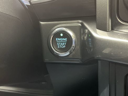 Used 2022 Ford F150 XLT w/ Equipment Group 302A High image 22