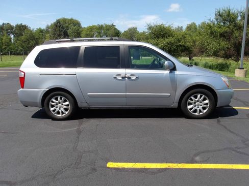 Used 2006 Kia Sedona EX FWD image 2
