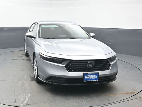 Certified 2023 Honda Accord LX image 11