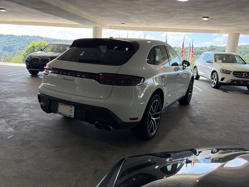 Used 2023 Porsche Macan S AWD/4WD image 8
