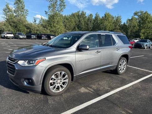 Used 2020 Chevrolet Traverse Premier w/ LPO, Floor Liner Package AWD/4WD image 2