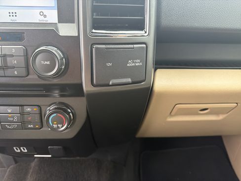 Used 2018 Ford F150 XLT w/ Equipment Group 302A Luxury AWD/4WD image 40