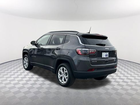 Used 2024 Jeep Compass Latitude w/ Sun and Sound Group image 9