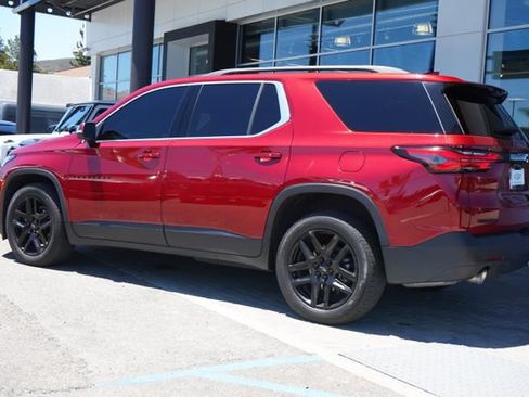 Used 2023 Chevrolet Traverse LT FWD image 6