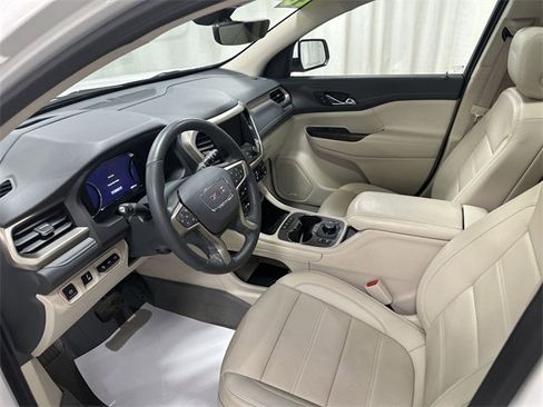 Used 2023 GMC Acadia Denali w/ Denali Ultimate Package image 15