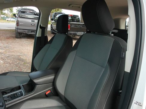 Used 2018 Ford Escape SE FWD image 14