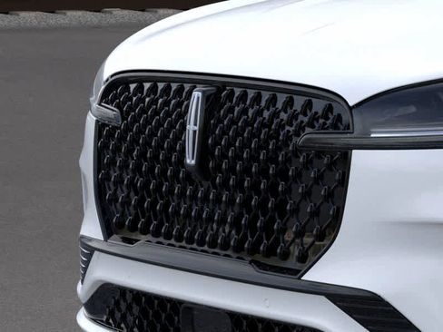 New 2026 Lincoln Aviator Reserve w/ Luxury Package image 17