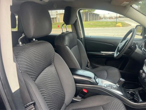 Used 2017 Dodge Journey SE w/ Flexible Seating Group FWD image 24