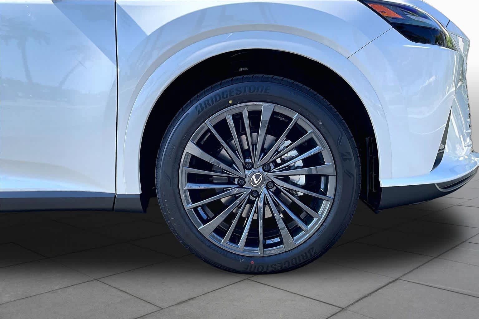 New 2026 Lexus RX 350 Premium FWD image 9
