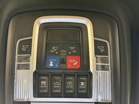 Used 2023 RAM 1500 Big Horn AWD/4WD image 42
