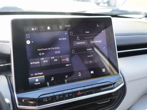 Used 2022 Jeep Compass Limited image 23