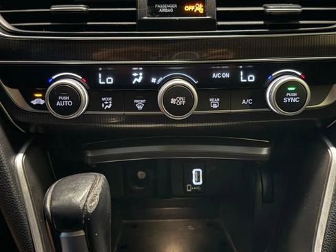 Used 2019 Honda Accord Sport image 17