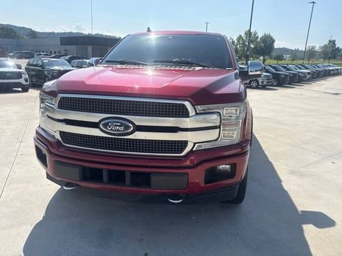Used 2018 Ford F150 Platinum w/ Equipment Group 701A Luxury AWD/4WD image 3