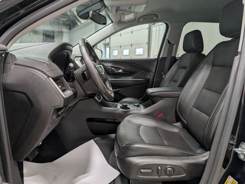 Used 2022 GMC Terrain SLT w/ Tech Package image 14