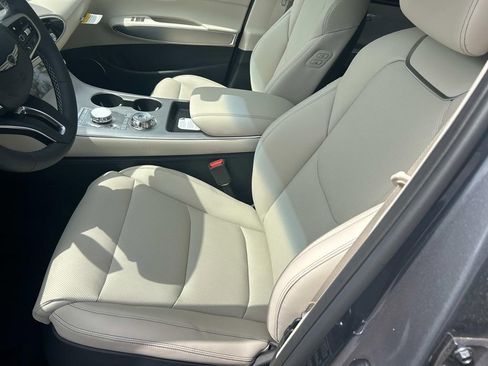 New 2026 Genesis GV70 2.5T Select image 15